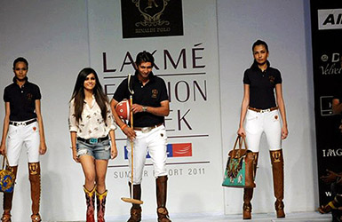 Lakme Rinaldi Fashion Week Show